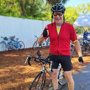 Participant prepares for Dean's Ride at Keel Farms.